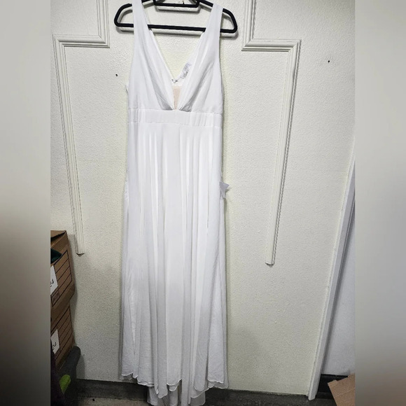 Lulu's Modern Day Romance White Sleeveless Plunge Maxi Dress XL Wedding Party - Picture 6 of 10